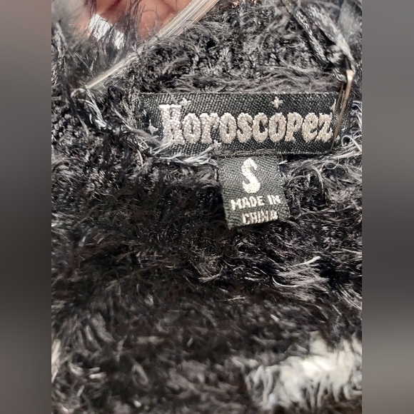 Super Soft & Fuzzy Stars Halter Sweater - Picture 4 of 5